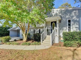 825 Emerald Forest Cir, Lawrenceville, GA 30044