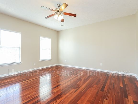 5th image of 427 Tulane Ct