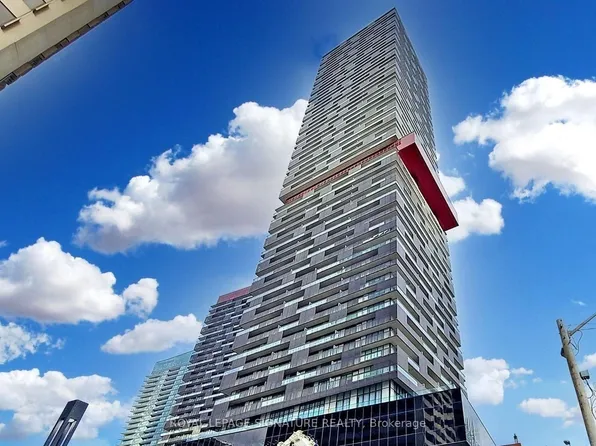 8 Eglinton Ave E, Toronto, ON
