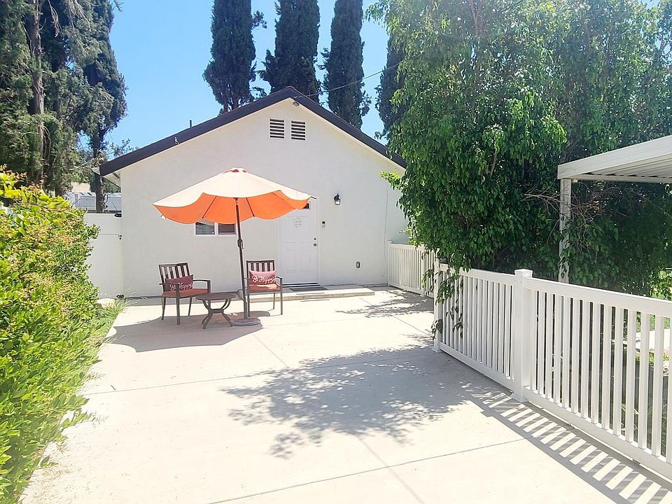 1st image of 22340 Dolorosa St
