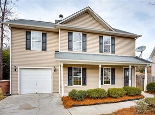 1100 Maury Ln, Greensboro, NC 27401