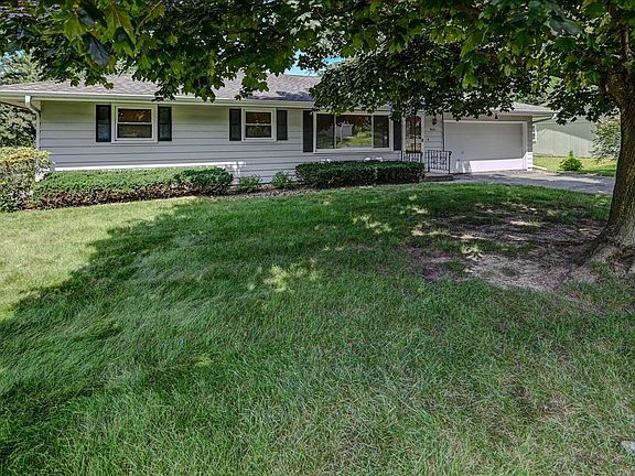 2nd image of 5626 Lacy Rd