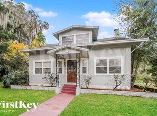 109 E Palmetto Ave, Howey In The Hills, FL 34737