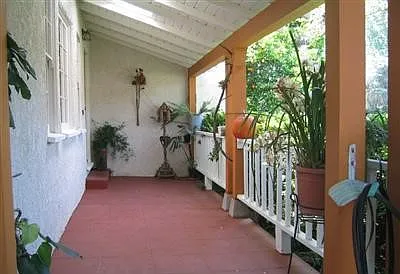 4 bed, 2110 sqft, $4,550 — Photo 2