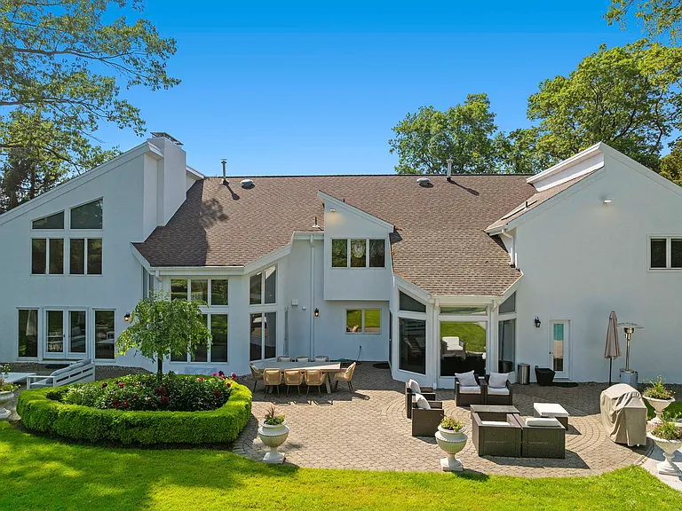 172 Truman Dr — Photo 15