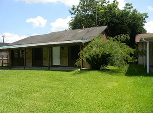 2000 Chesapeake St, Baytown, TX 77520