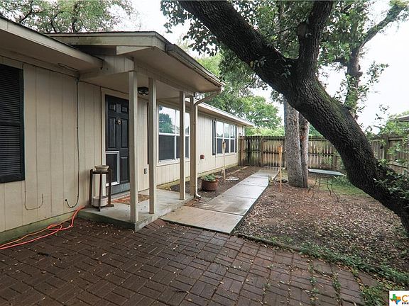 2nd image of 1215 E Avenue M