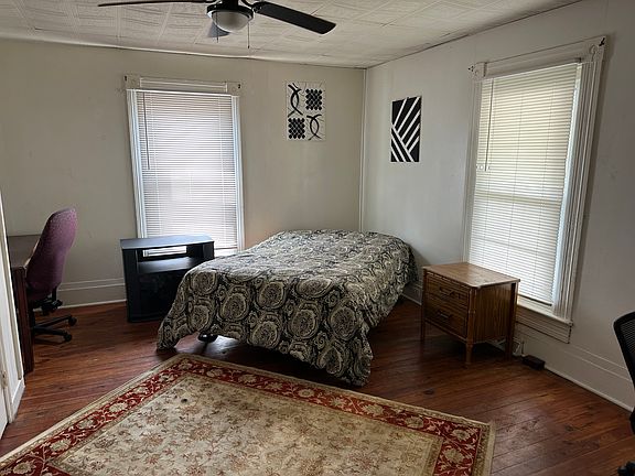 2nd image of 1110 E 22nd St #5