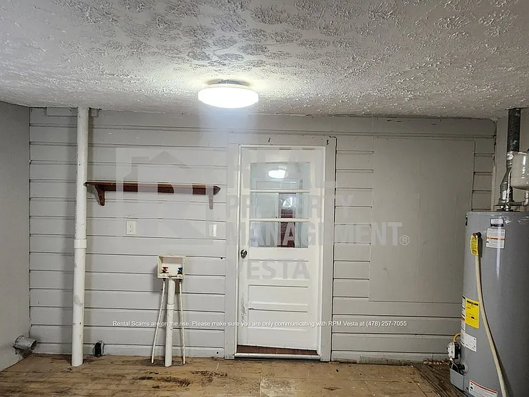 1214 James St — Photo 12