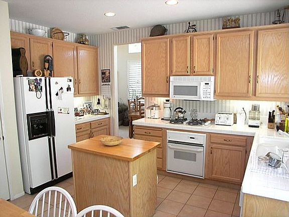 5th image of 27653 Weston Dr