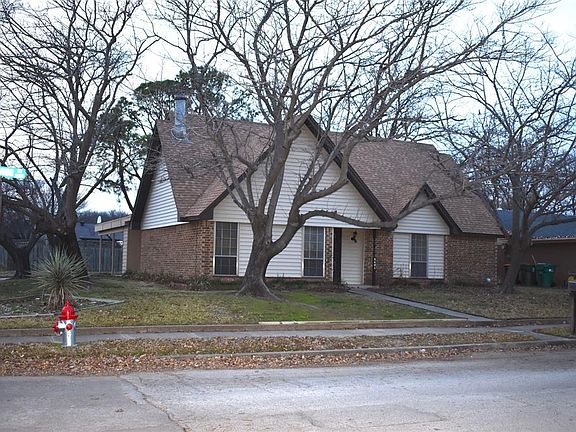 2nd image of 5401 Kings Manor Dr