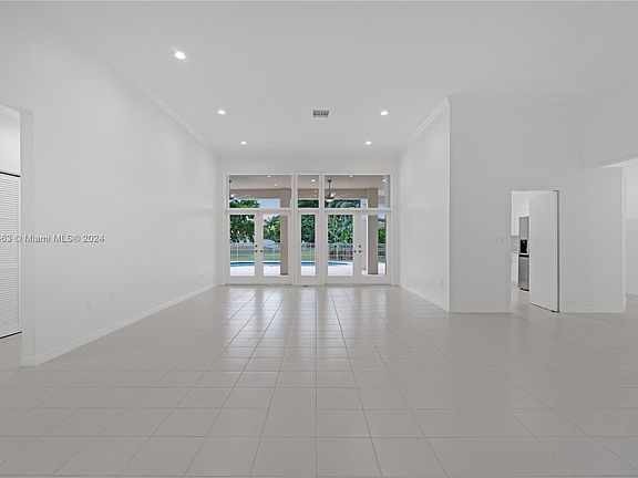 4th image of 18140 SW 83rd Ct