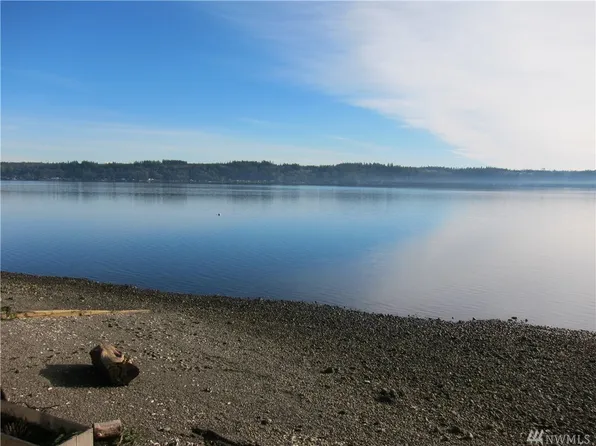 271 NE Landon Rd, Belfair, WA 98528
