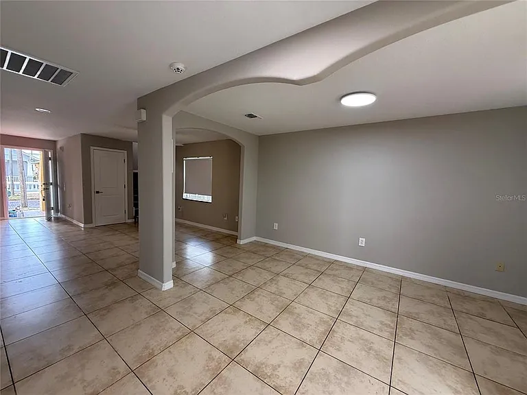 2907 W Chestnut St — Photo 5
