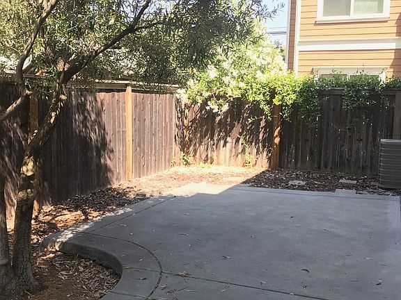 4th image of 621 1st St W
