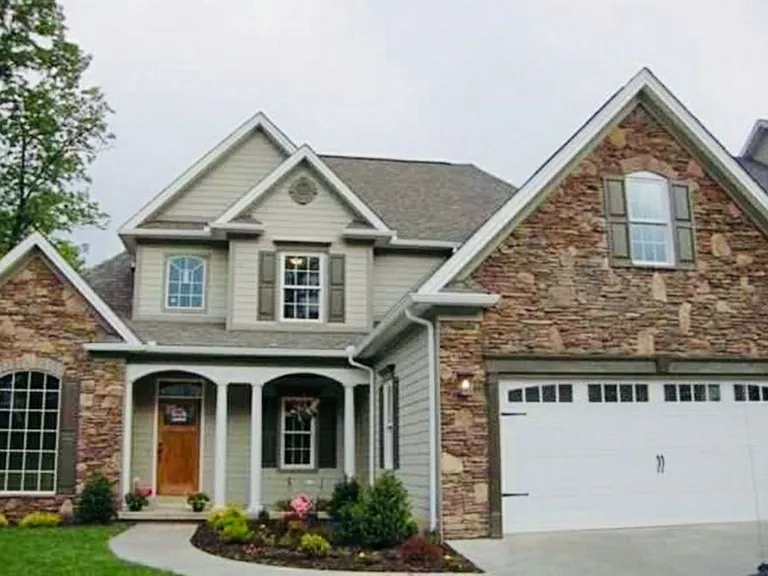 500 Saint Andrews Dr — Photo 1