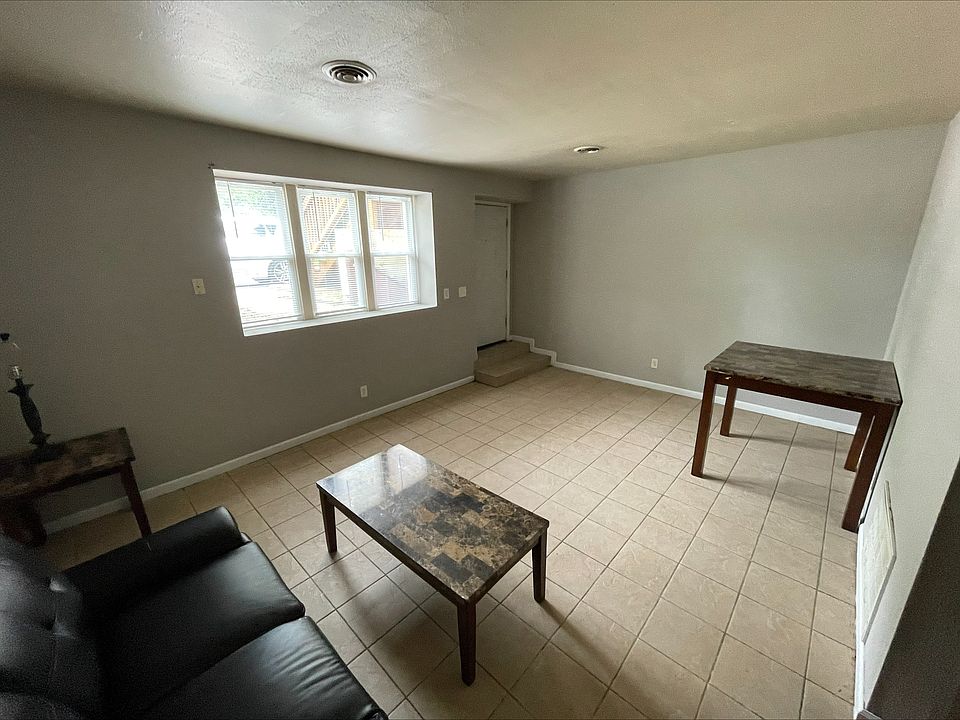 1st image of 808 N Lincoln Ave #10885969