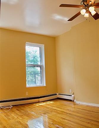 4th image of 55 Clinton Ave APT 3