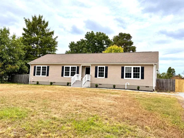 55 Latane Dr, Colonial Beach, VA 22443
