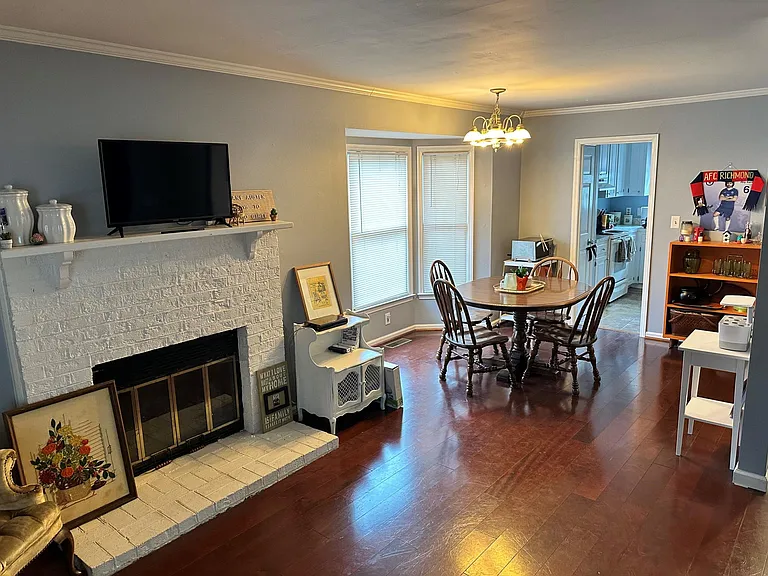 Back of House / Family Room to Dining Room