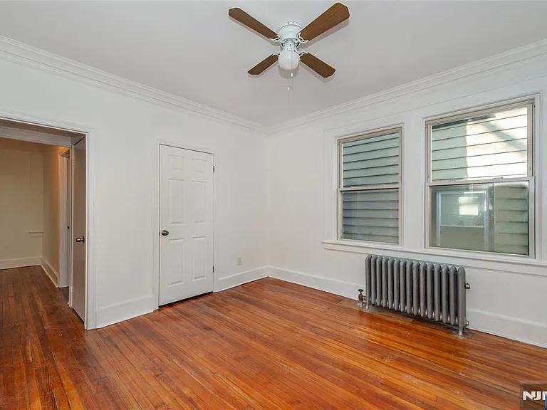 51 Riggs Pl — Photo 8