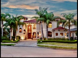 3121 Sea Channel Dr, Seabrook, TX 77586