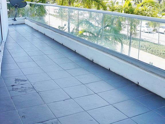 Wrap-around Balcony