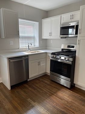 3rd image of 5312 Loughborough Ave #1N