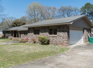 108 Meadow View Ln, Talladega, AL 35160