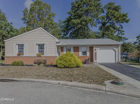 1 Adams Court, Whiting, NJ 08759