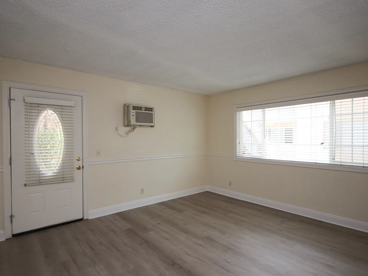 1 bed, 650 sqft, $1,995 — Photo 2