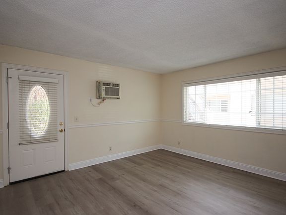 2nd image of 264 Alpine St APT 1