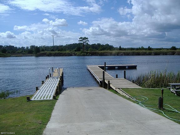 5th image of 300 Stella Bridgeway