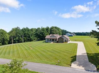 268 Planters Cir, Leoma, TN 38468