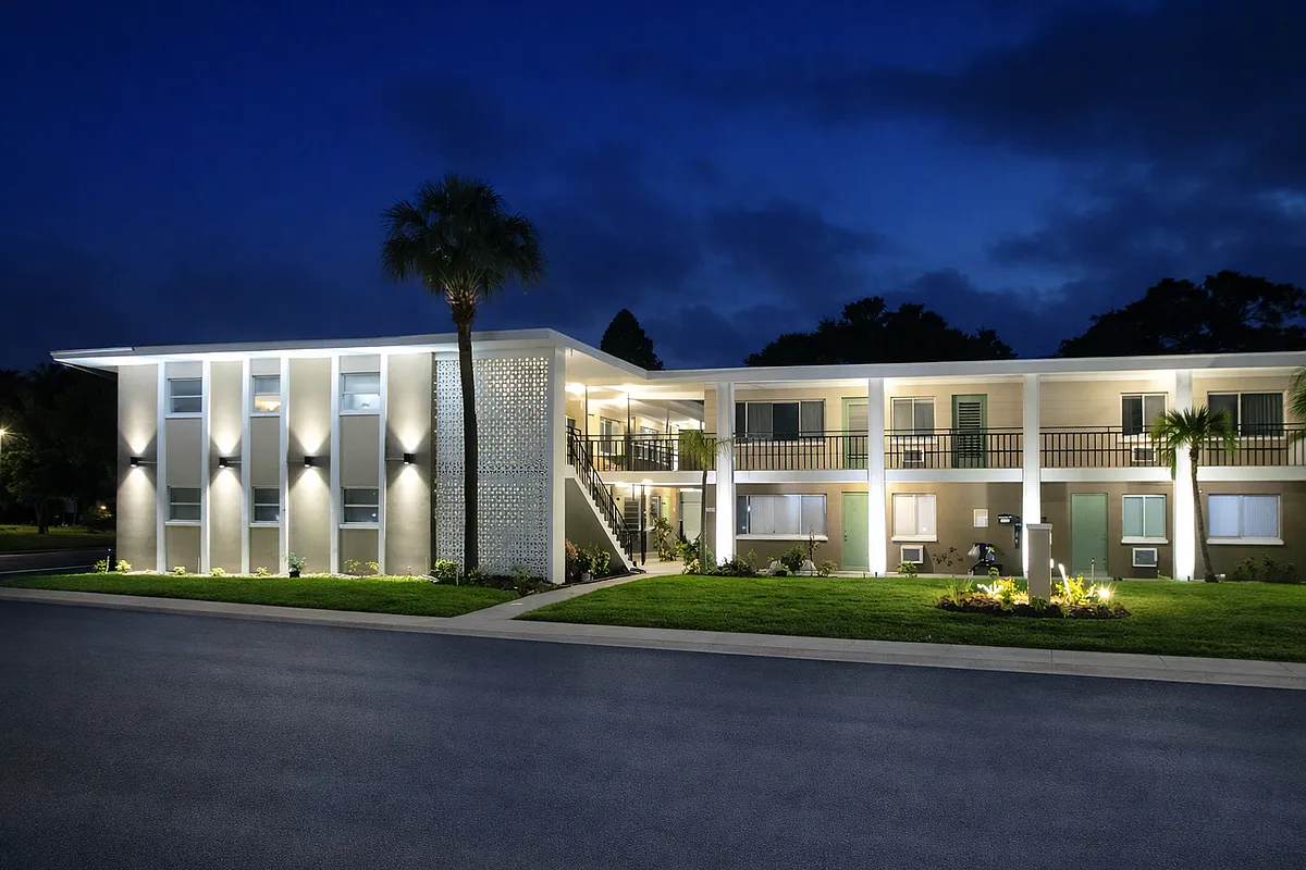 Building Photo - The Avalon- Sabal