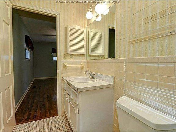 Master room bath