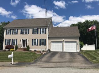 24 Laura Dr, Attleboro, MA 02703