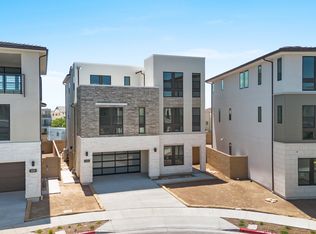 213 Stage, Irvine, CA 92618