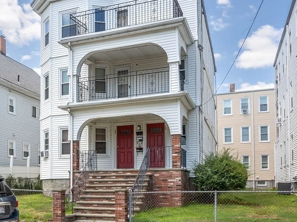 Building Photo - 62 Vernal St #3