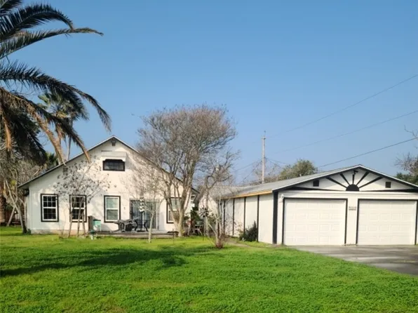 297 Sherwood Dr, Rockport, TX 78382