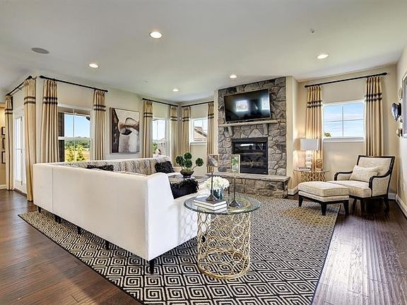 5th image of 2007 Verbena Dr Lot 626