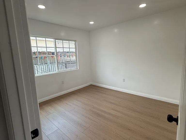 City Terrace Dr — Photo 10