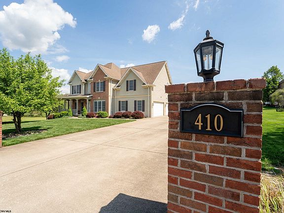 2nd image of 410 Santana Pl