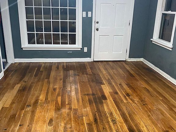 3rd image of 2475 Triplett Blvd