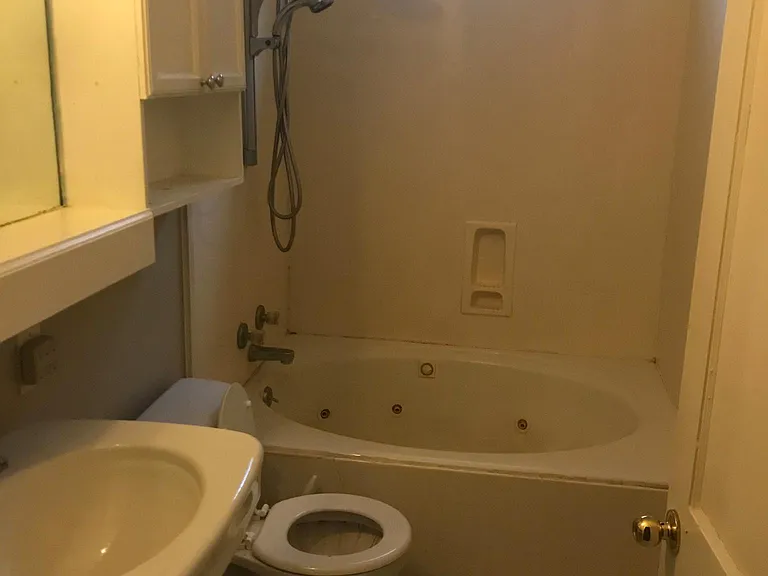 610 Pennsylvania Ave — Photo 7