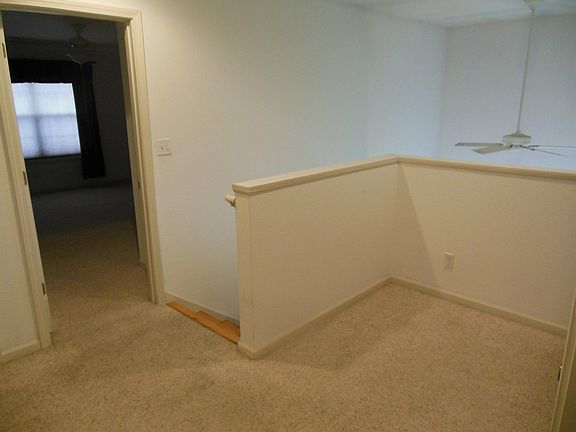 5th image of 204 White River Dr