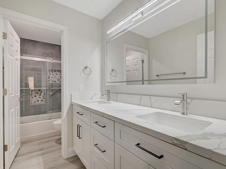 3120 Siena Cir — Photo 33
