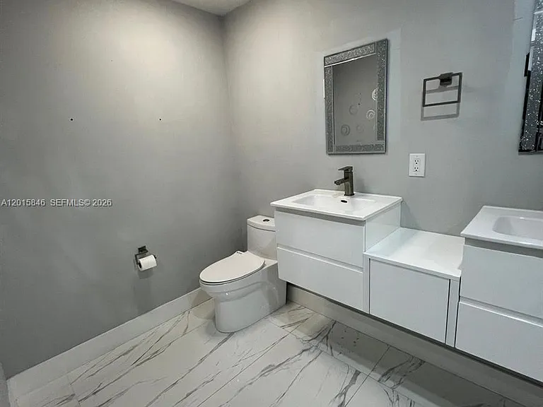 1720 NW 110th Ter — Photo 18
