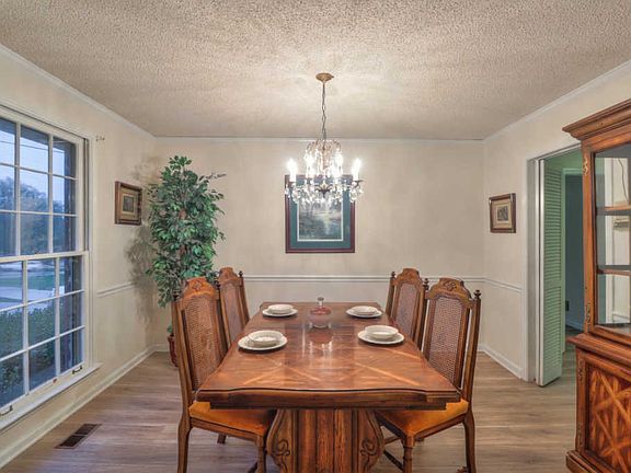 4th image of 609 Heritage Dr