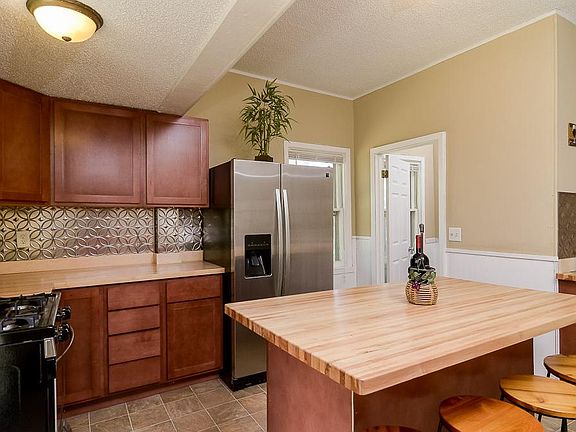 5th image of 1109 Galtier St